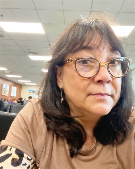 Lesley Kailani Glenn (@lesley_kailani) • Instagram photos and videos