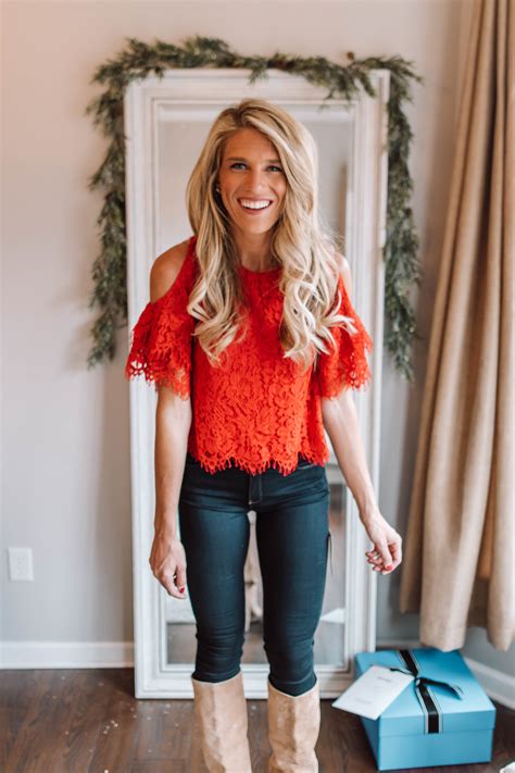 Getting Styled with DAILYLOOK - Tall Blonde Bell