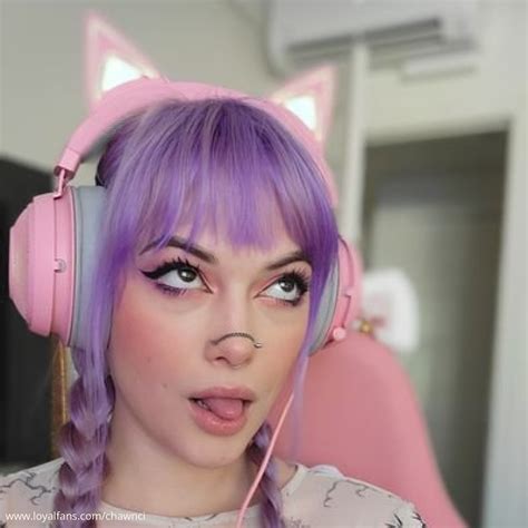 Aria Rain’s Official Social Fan Page | LoyalFans