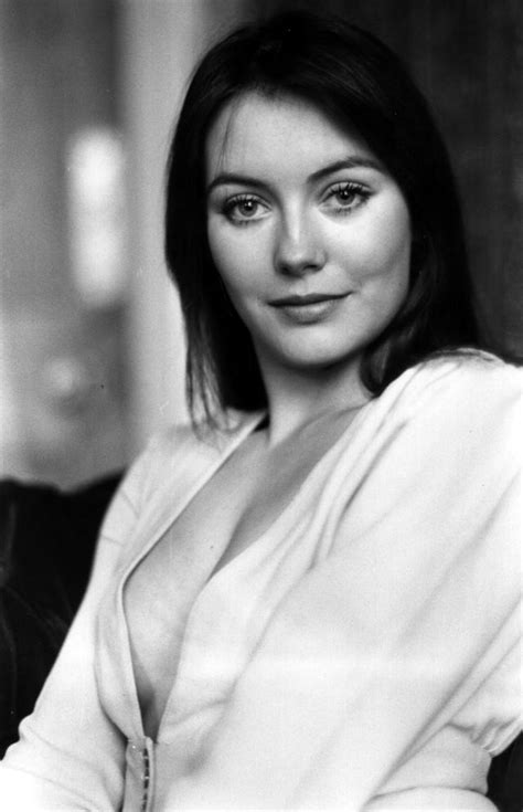 40 Glamorous Photos of Lesley-Anne Down in the 1970s ~ Vintage Everyday