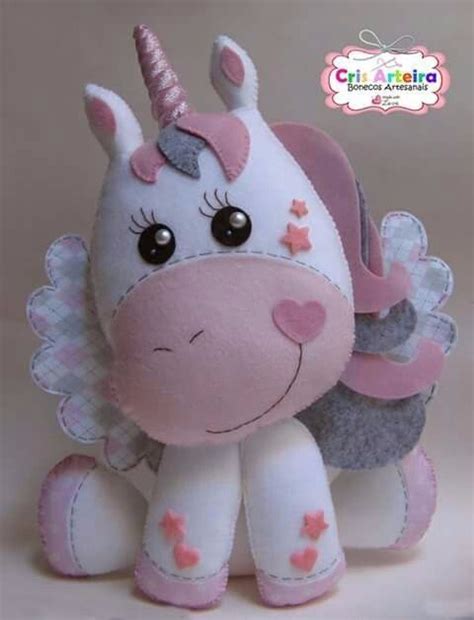 Единорог из фетра и ткани | Felt crafts, Felt crafts patterns, Felt dolls