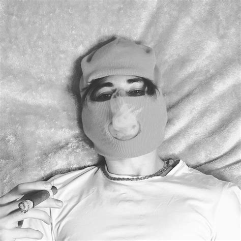 Lil Krystalll: биография и карьера исполнителя, его хобби Инстаграм и фото