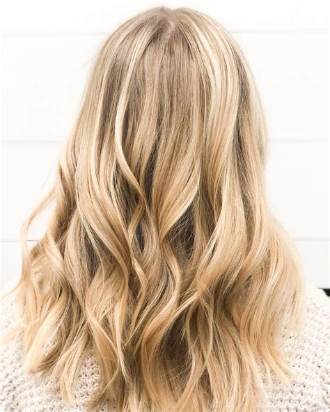 Cybele Styles - Balayage VS Foiling What’s the...