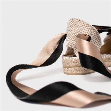 Amalia Nude – ANTONIA'S