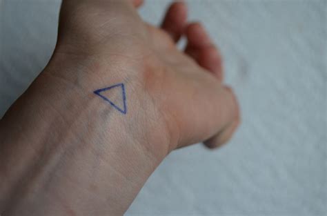 SticknPoke.com – Stick and Poke Tattoos