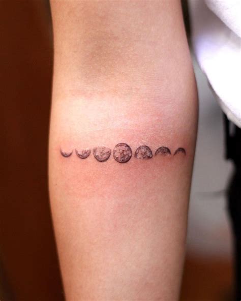 Tatuagem De Fase Da Lua