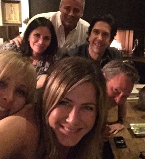 Jennifer Aniston joined Instagram, and then it crashed | Esquire Middle ...