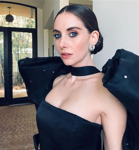 Alison Brie - Getting Ready For SAG Awards 2019 • CelebMafia