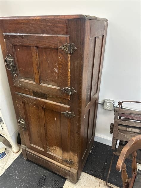 Frost King Early 20th Century Ice Box For Sale at 1stDibs | antique ice