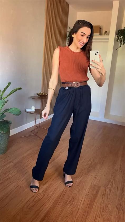 Look Com Blusa Terracota - Look cartela de outono 🍂 Blusa Terracota e Calça Azul Marinho | Blusa ...