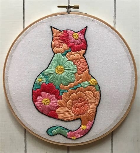 12 Cat Embroidery Patterns to Help You Celebrate Caturday Every Day ...