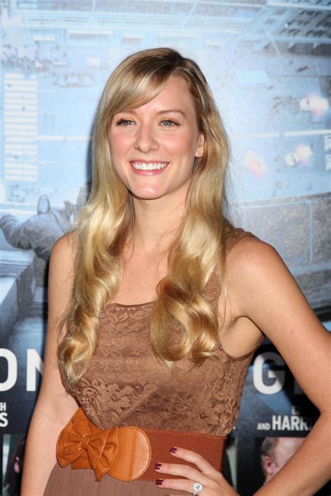 LOS ANGELES, JAN 23 - Kristen Quintrall arrives at the Man On A Ledge