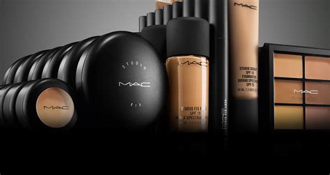 makeup artists reveal  mac cosmetics favourites