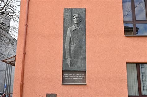 anyksciu gatve pro aktoriaus namus sekundelt