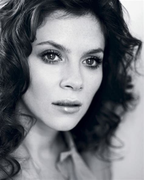 Anna Friel : r/CelebPortraits