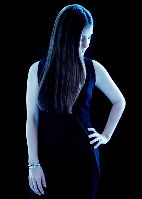 Shiri Appleby Frontal