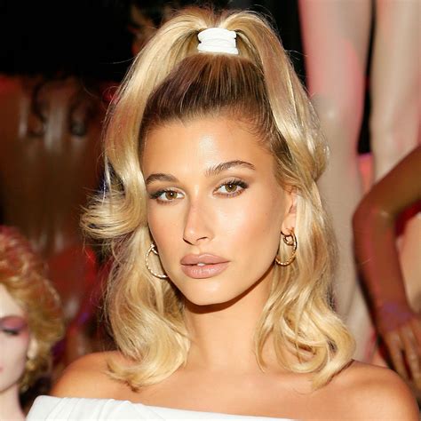 The unexpected history behind popular ladies hairstyles today 19