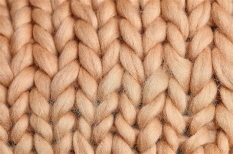 Best Chunky Yarn for Knitting, Weaving, Crocheting, and More