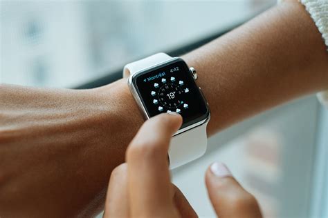 smart  apple technology  photo  pixabay