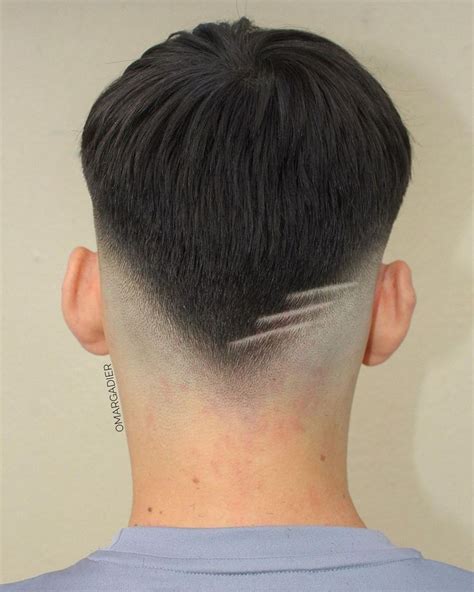 Degrade Em V Com Risco - degradê em V com risco | Tatuagens de cabelo, Listras para cabelo ...
