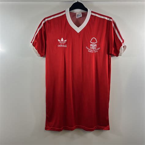 Surprisingly, the larry lloyd stats outshine many modern players 8