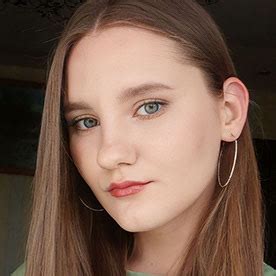 Полина Проценко on Behance