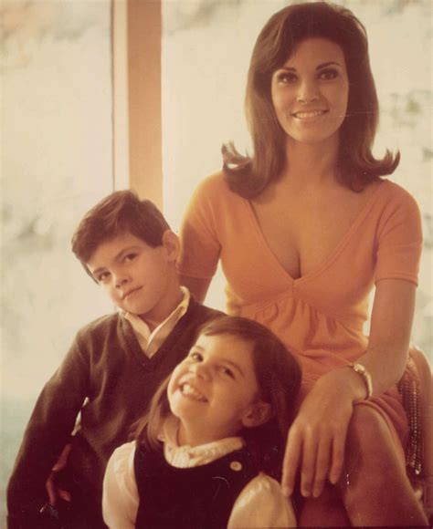 Raquel Welch Life in Photos