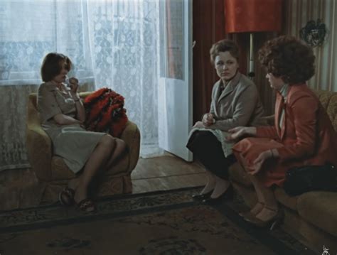Господи, какая ты, Катька, счастливая!.. А что… © Москва слезам не ...