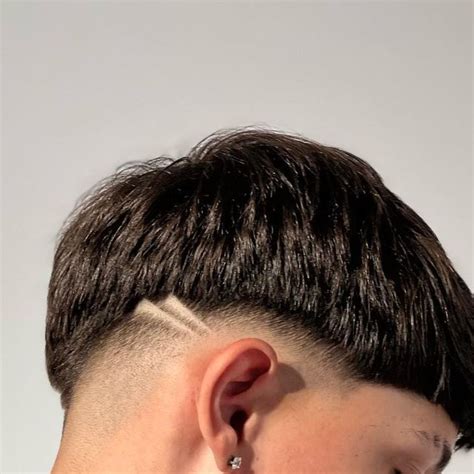 Moicano Low Fade Em V - Los Santos | Barbearia | Workshop on Instagram: "Low fade em V 🔥🔥💈 # ...