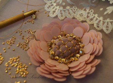 Вышивка пайетками: примеры декора одежды, схемы и идеи | Bead ...