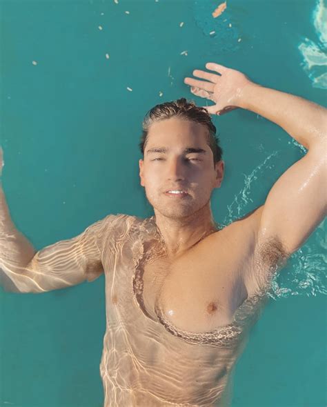 Brandon Keith Rogers (@brandonkeithrogers) • Instagram photos and videos