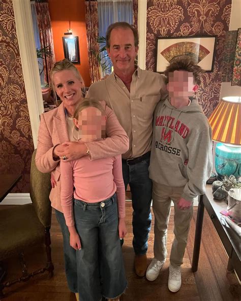 Kristin Cabot del escándalo en Coldplay sí es casada: es un millonario