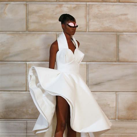 Vogue France in English - Fashion, Beauty, Culture & more | Vogue France