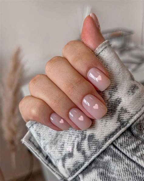 Pin by Viktavi on Маникюр | Heart nails, Subtle nails, Trendy nails
