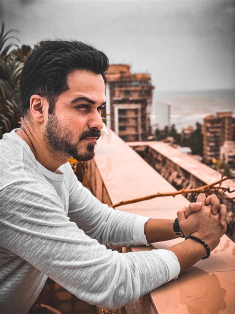 Download Imran Hashmi Balcony Wallpaper | Wallpapers.com