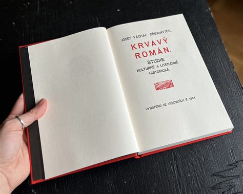 Krvavý román (vydání 2024) - Nakladatelství Paseka