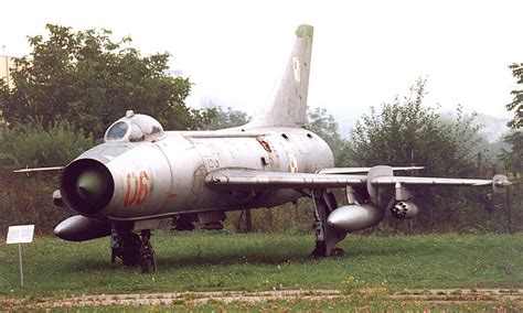 CombatAvia - все о военной авиации России.Фронтовой истребитель Су-7 ...