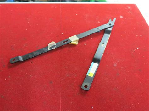 Peugeot 104 304 305 Bonnet Prop – Bequille – 792708 | Vintage French ...