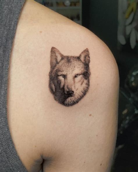 20+ Beautiful Wolf Tattoo Designs You'll Love - tattoogenda.com