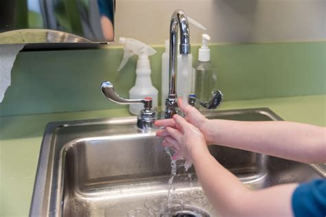 fhi reviderer rad om handvask  barnehagene pbl