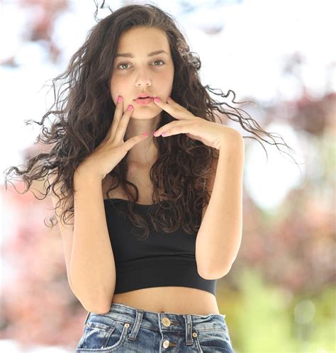 Victoria_Brylee