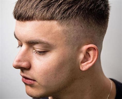 model rambut pria pendek  keren dijamin makin tampan