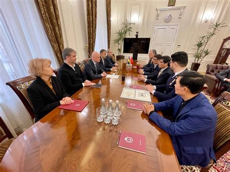 Мэр Одессы встретился с Послом Вьетнама в Украине. Фото — Новости ...