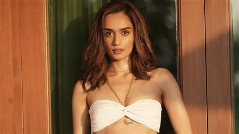 manushi chhillar net worth in rupees