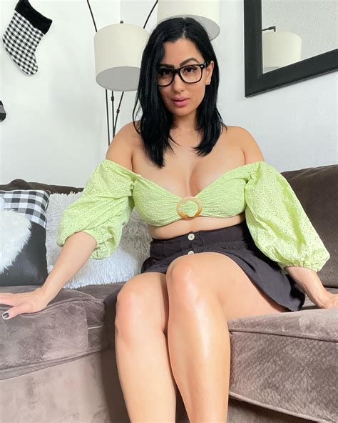 Treasure Passion : r/ThickBrownGirls