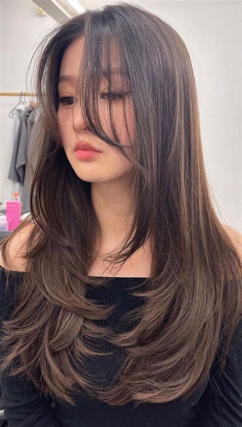 50+ Versatile Layered Haircuts : Wispy Curtain Bang Long Layers | Lang