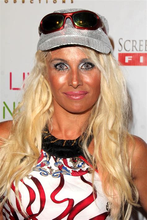 los angeles, 12 août - sabrina parisi à la première de los angeles live