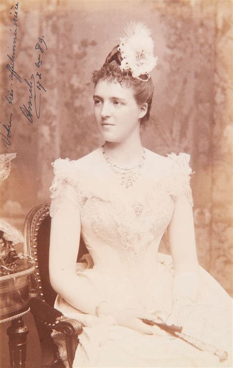 Мария Амелия Луиза Елена (фр. Marie Amélie, порт. Maria Amélia; 28 ...