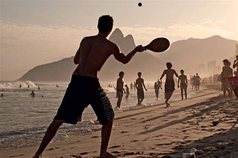 Tá na Praia: 4 Lugares para praticar esportes na orla - Orla Rio