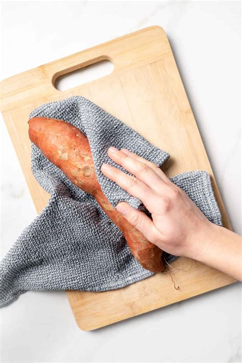 how to cut sweet potatoes fries 2